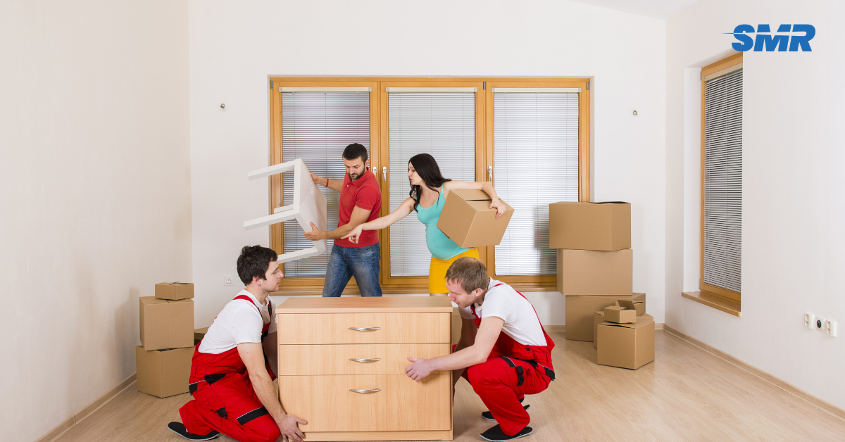 man and van Leytonstone E11 removals van loading furniture