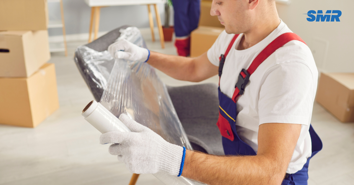 Movers handling furniture and boxes for house and flat removals in Maidavale SE9
