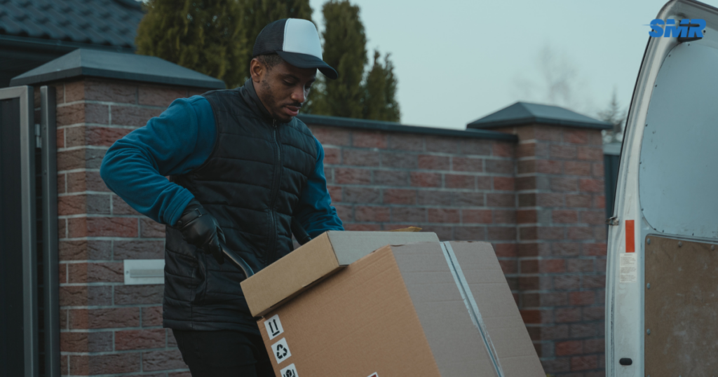 Movers handling small removals in Dalston